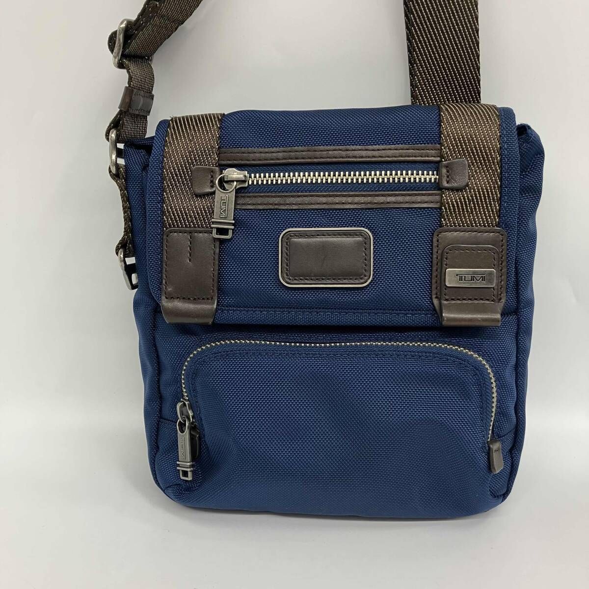 TUMIトゥミ／ショルダーバッグ／ブルー×ブラウン／22306BTH 9,148円