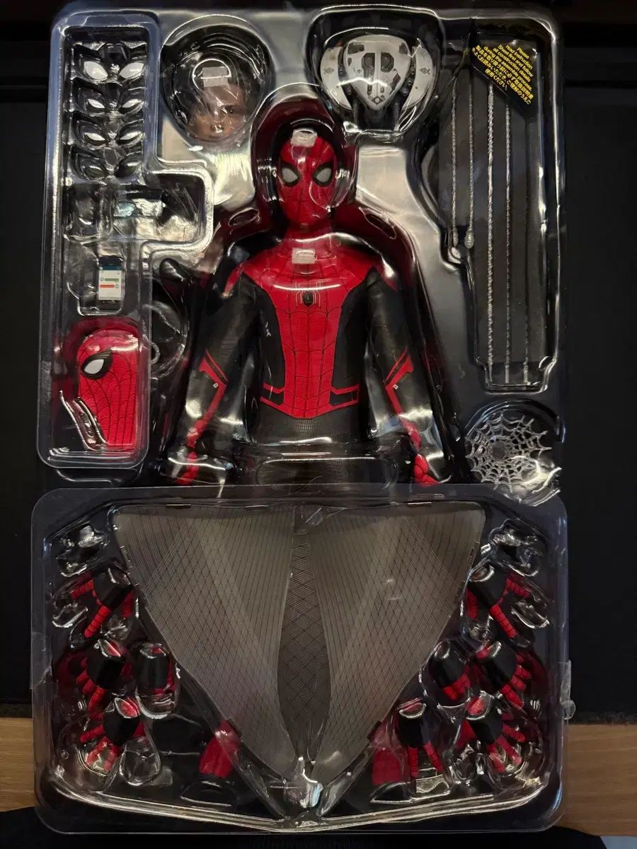 ホットトイズ スパイダーマン：ファー・フロム・ホーム アップグレード・スーツ