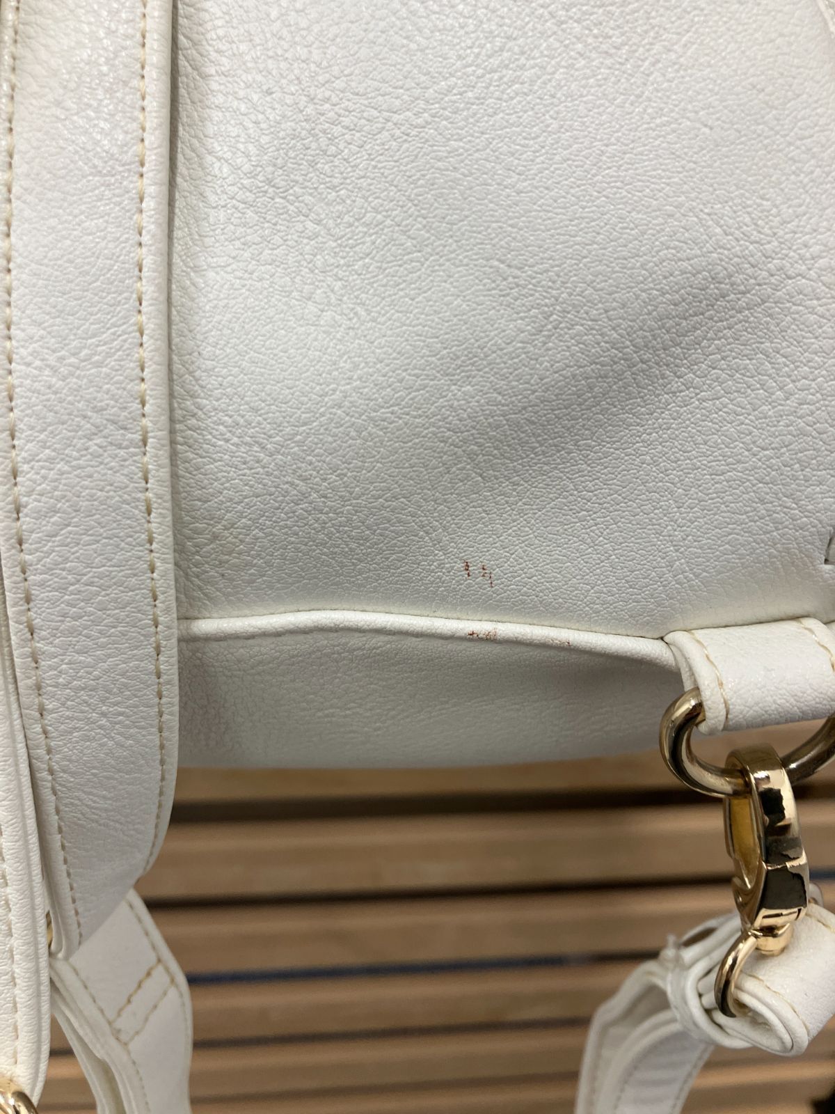 https://assets.mercari-shops-static.com/-/large/plain/2JUkxraciERpb4PeNnz685.jpg@jpg