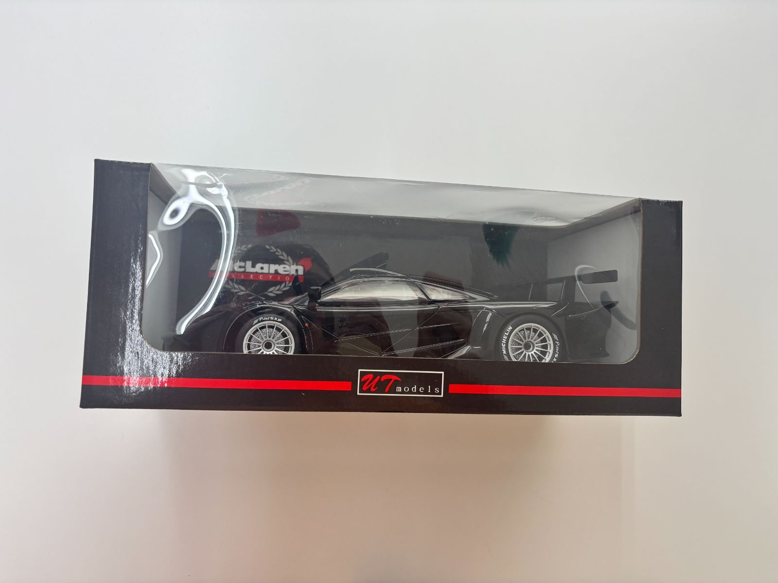 D【車好き必見】マクラーレン GTR ブラック UT モデル1/18 7,100円