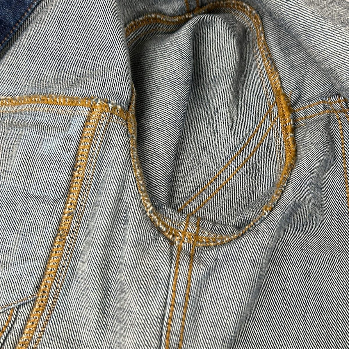 https://assets.mercari-shops-static.com/-/large/plain/2JUmAh6pid3sckkEyrF5Gk.jpg@jpg