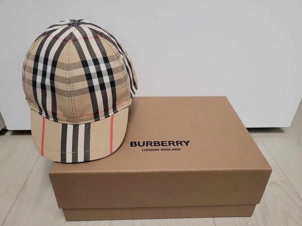 バーバリー キッズ 帽子（キャップ）出品
