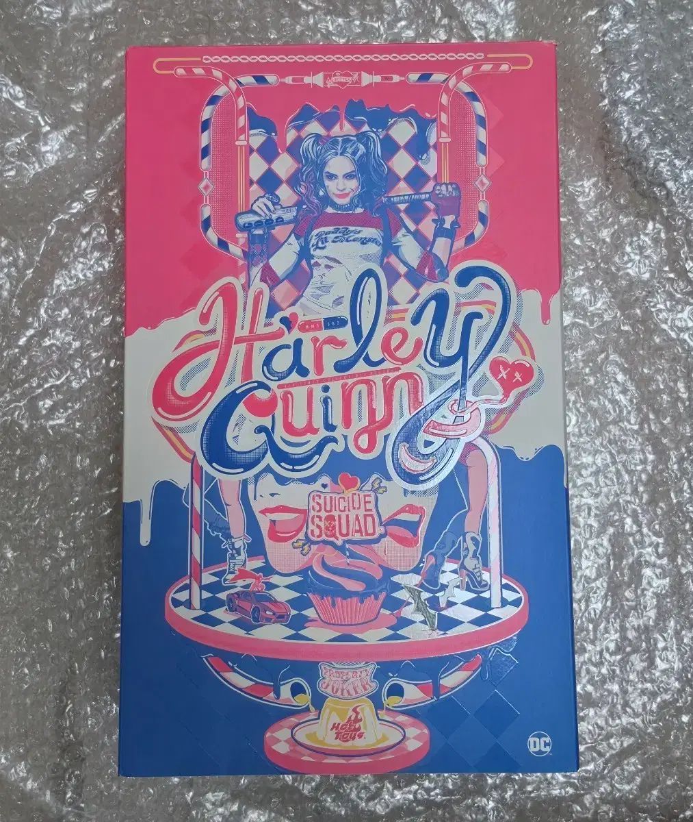 ホットトイズ ハーレークイーン フィギュア (舌+ハンマー 含む)