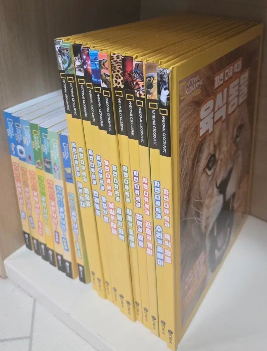 ナショナルジオグラフィック キッズ 自然ドキュメンタリー・バッグ全集 6,362円