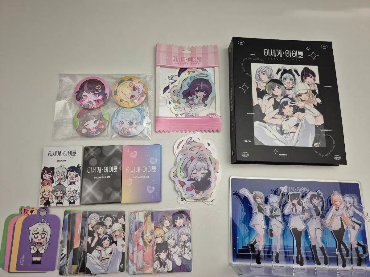 ISEGYE IDOL イセポップ グッズ (ISEGYE IDOL アークス ジオラマ バインダー BOOK 缶バッジ トレカ ブックマーク ステッカー)