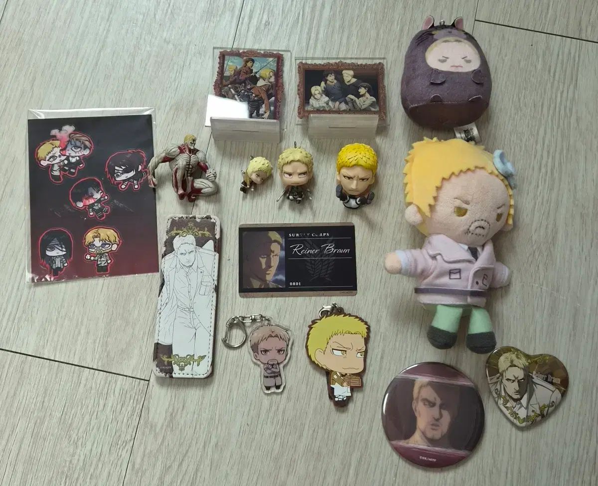 進撃の巨人 ライナー グッズ まとめ 出品