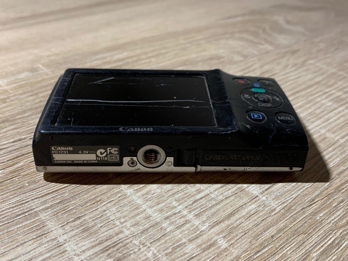 2789 Canon PowerShot A2400 IS シルバー ジャンク品 デジカメ【ネ