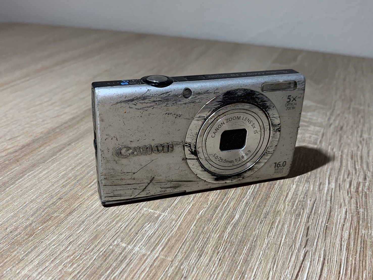 2789 Canon PowerShot A2400 IS シルバー ジャンク品 デジカメ【ネ