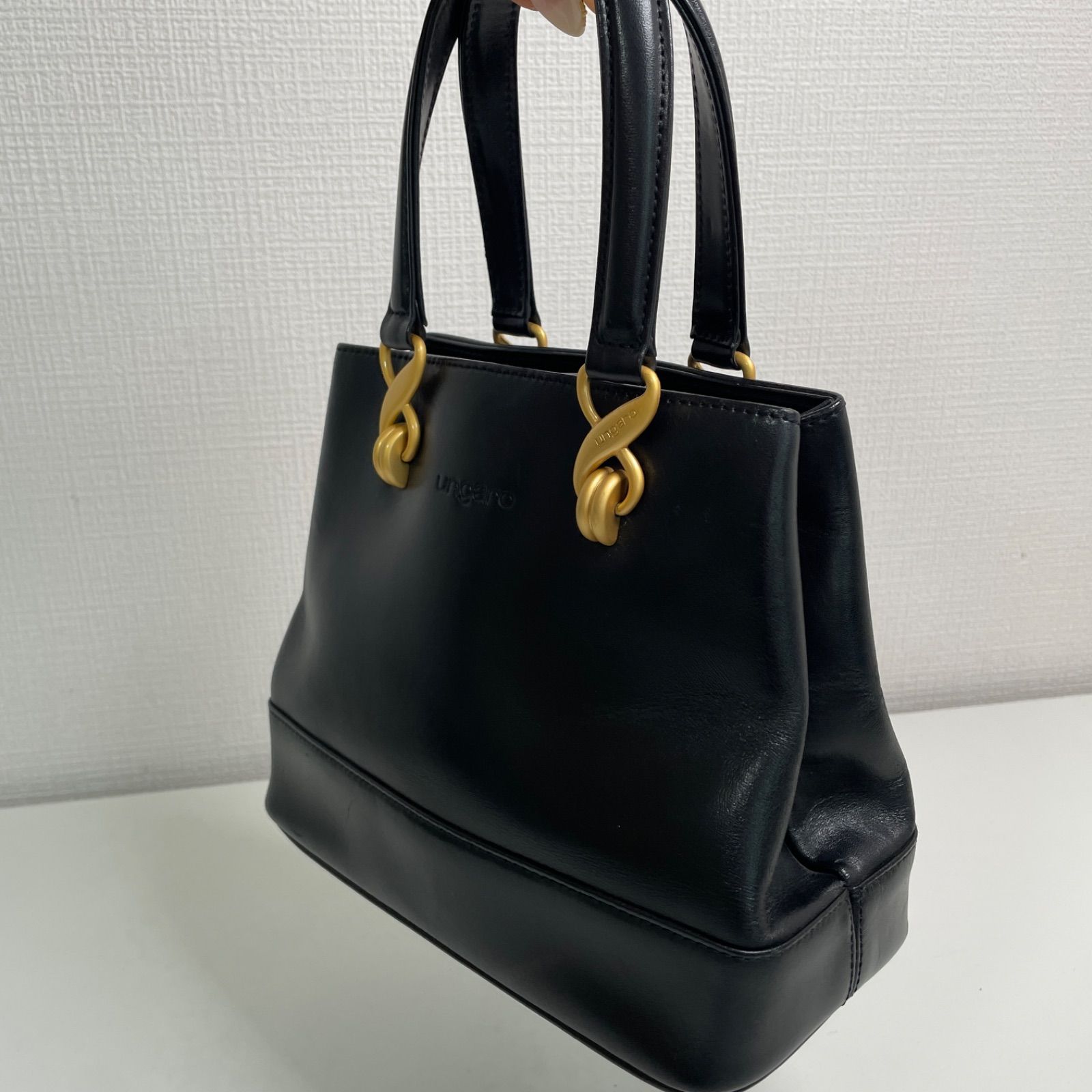 ヴィンテージ】Emanuel ungaro ハンドバッグ ブラック ゴールド金具 