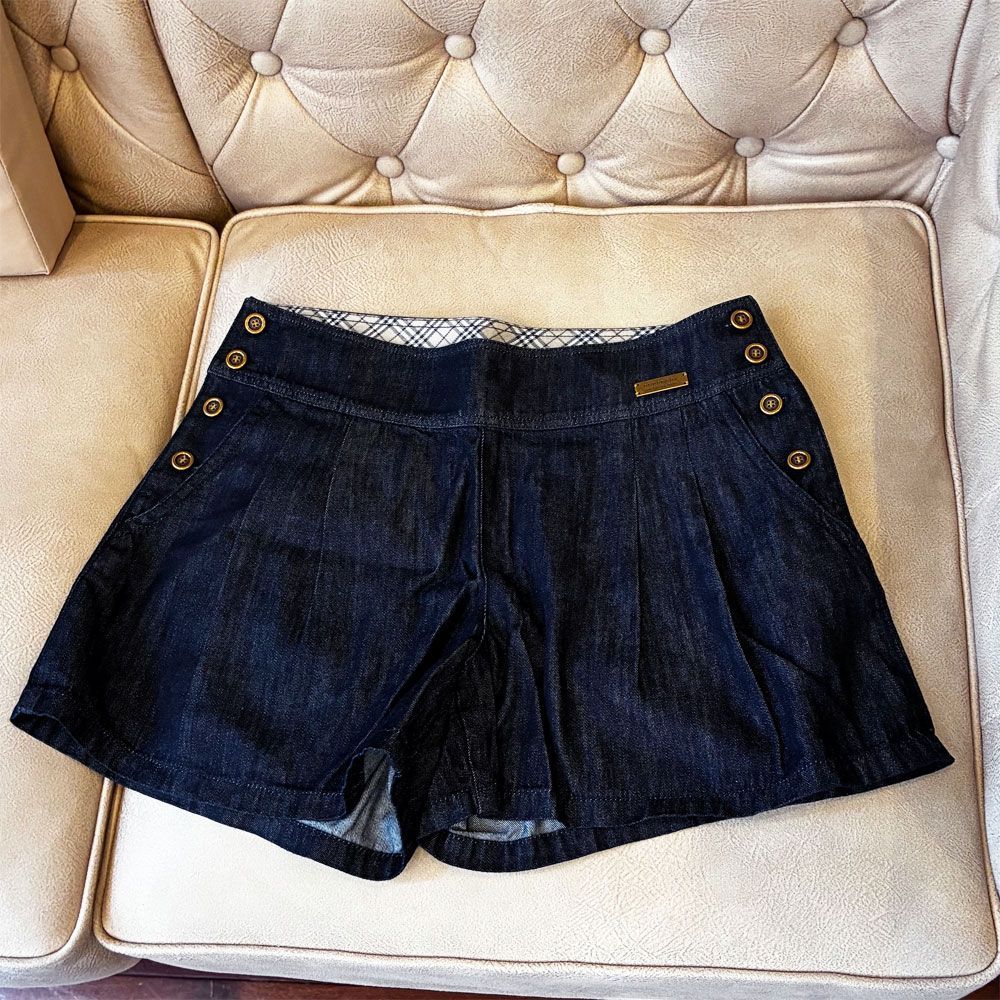 新品タグ付】BURBERRY BLUE LABEL ショートパンツ 38 デニム風 ノバ