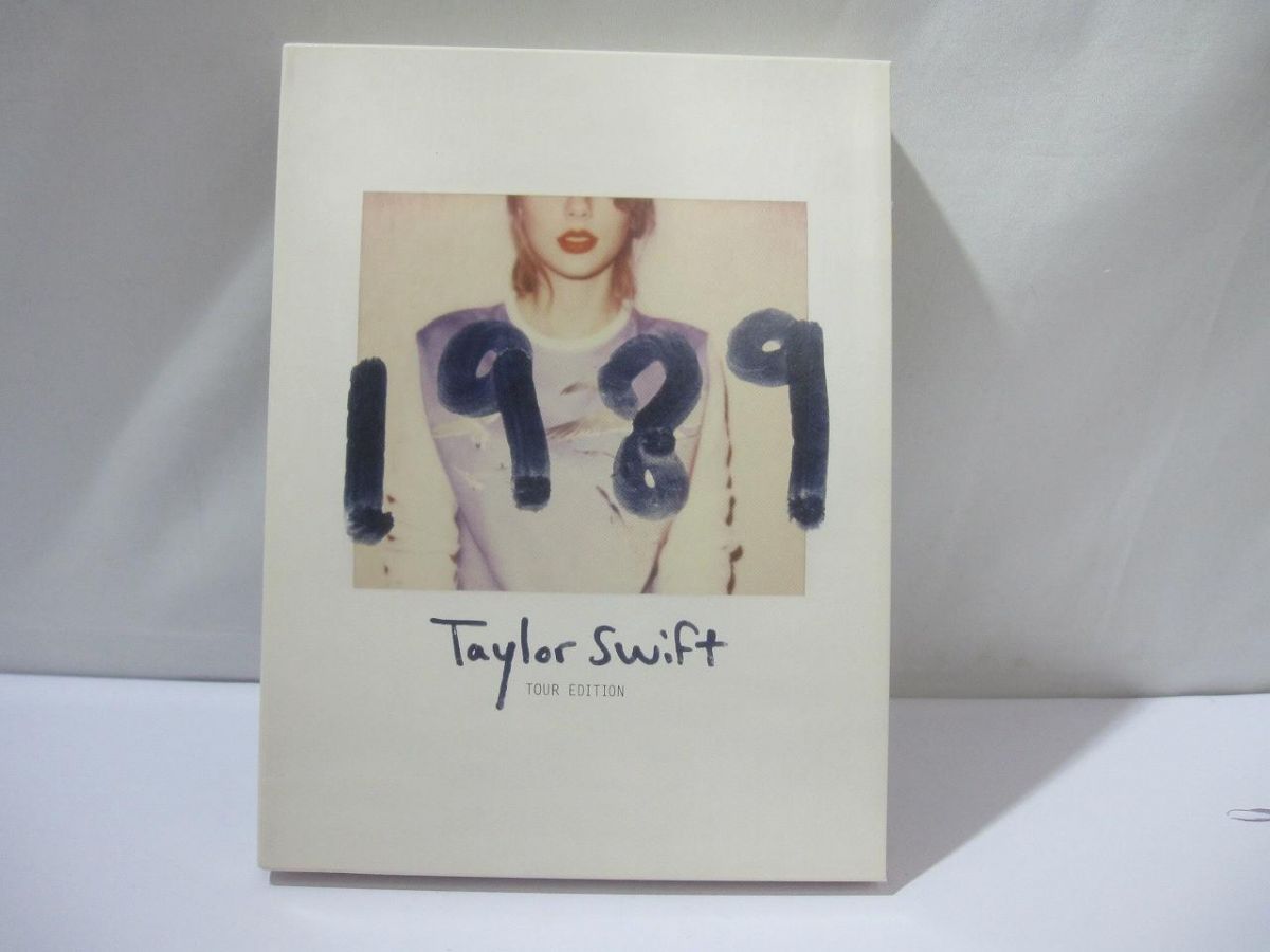 アーティスト テイラー・スウィフト CD 1989 〜ツアー・エディション (初回生産限定盤) 中古品