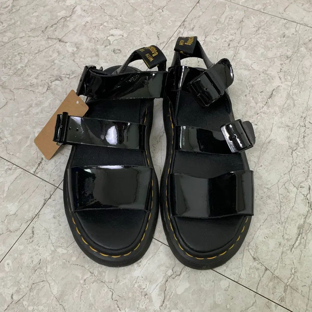 DR. MARTENS ドクターマーチン グロシー 光沢 UK6 バックル サンダル 250mm ユニセックス