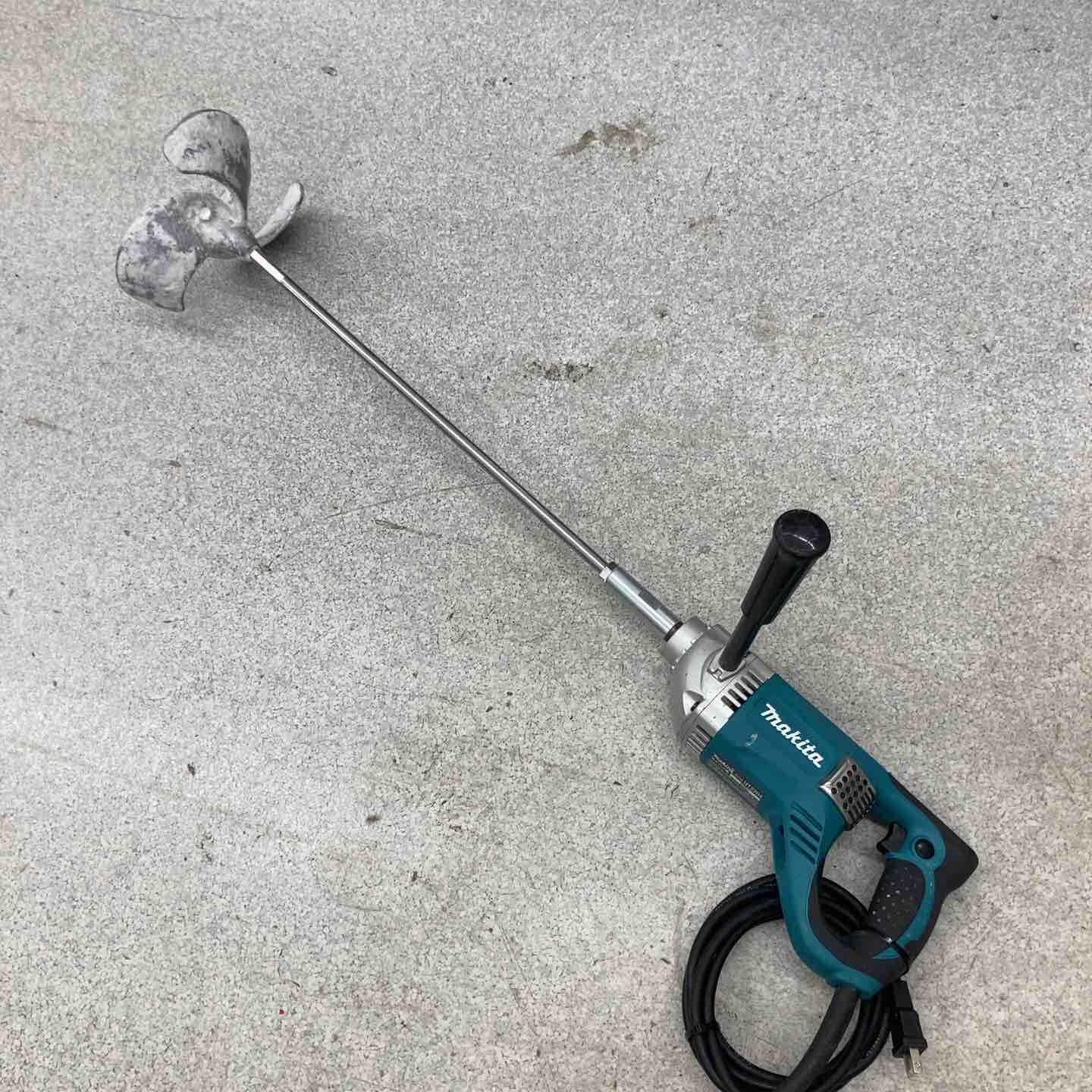 ☆マキタ(makita) かくはん機 UT2204【八潮店】 13,541円