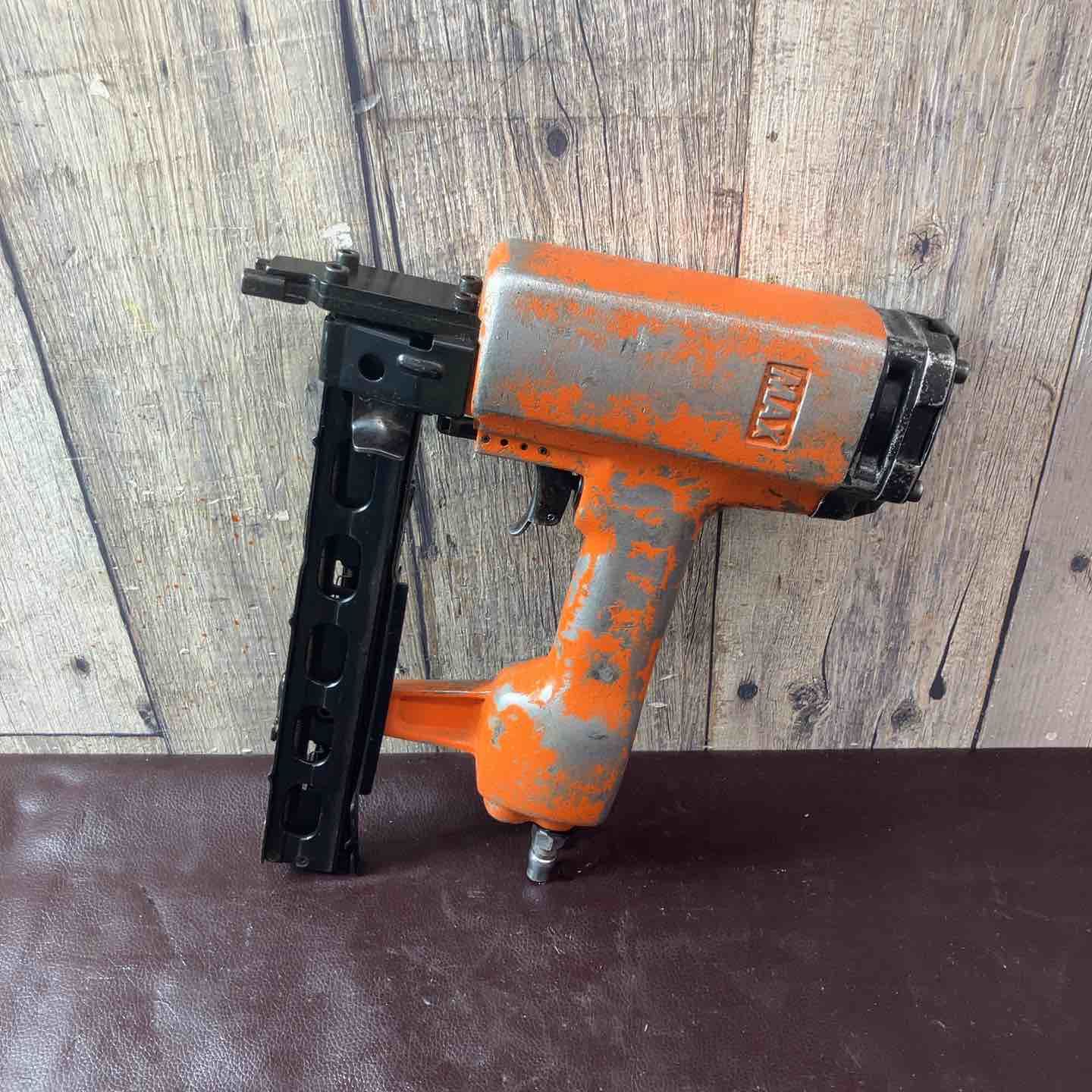 【中古品】 マックス(MAX) 常圧エアタッカ TA-52/432MA 【東大和店】