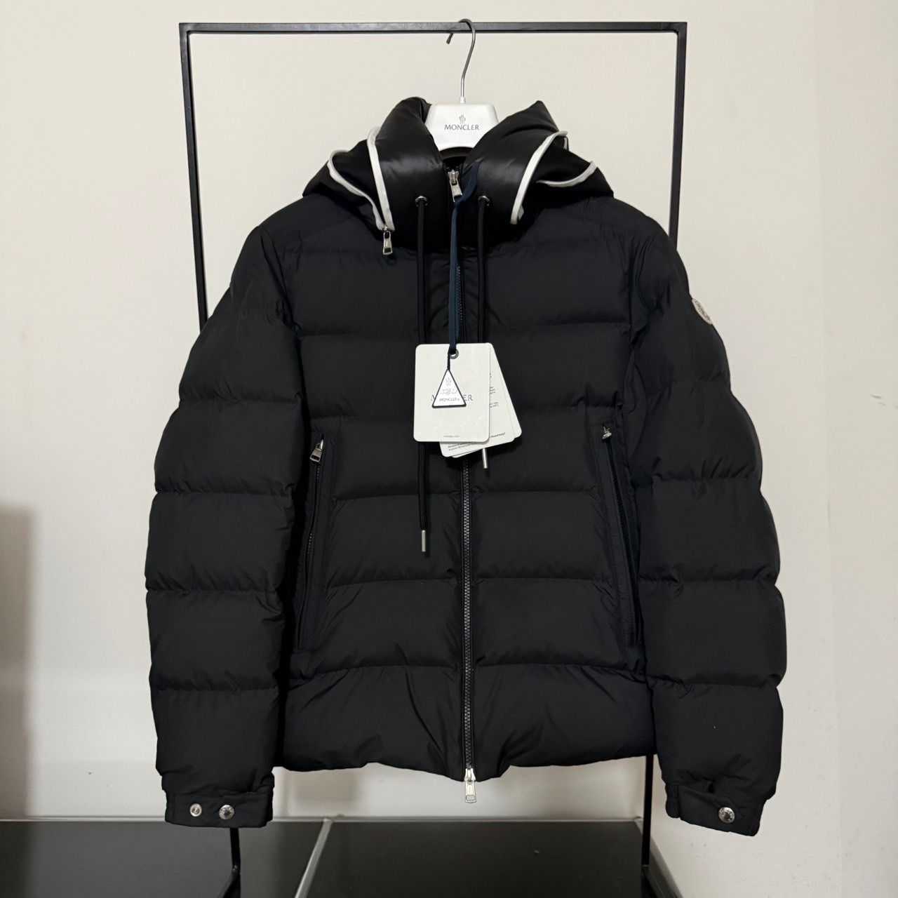 モンクレール MONCLERCARDEREブラックサイズ22024〜2025秋冬国内正規品