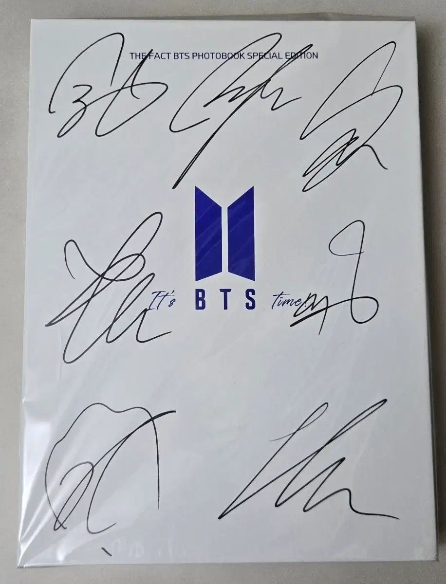BTS（防弾少年団・バンタン） サイン入り スペシャル フォトブック (BTS)