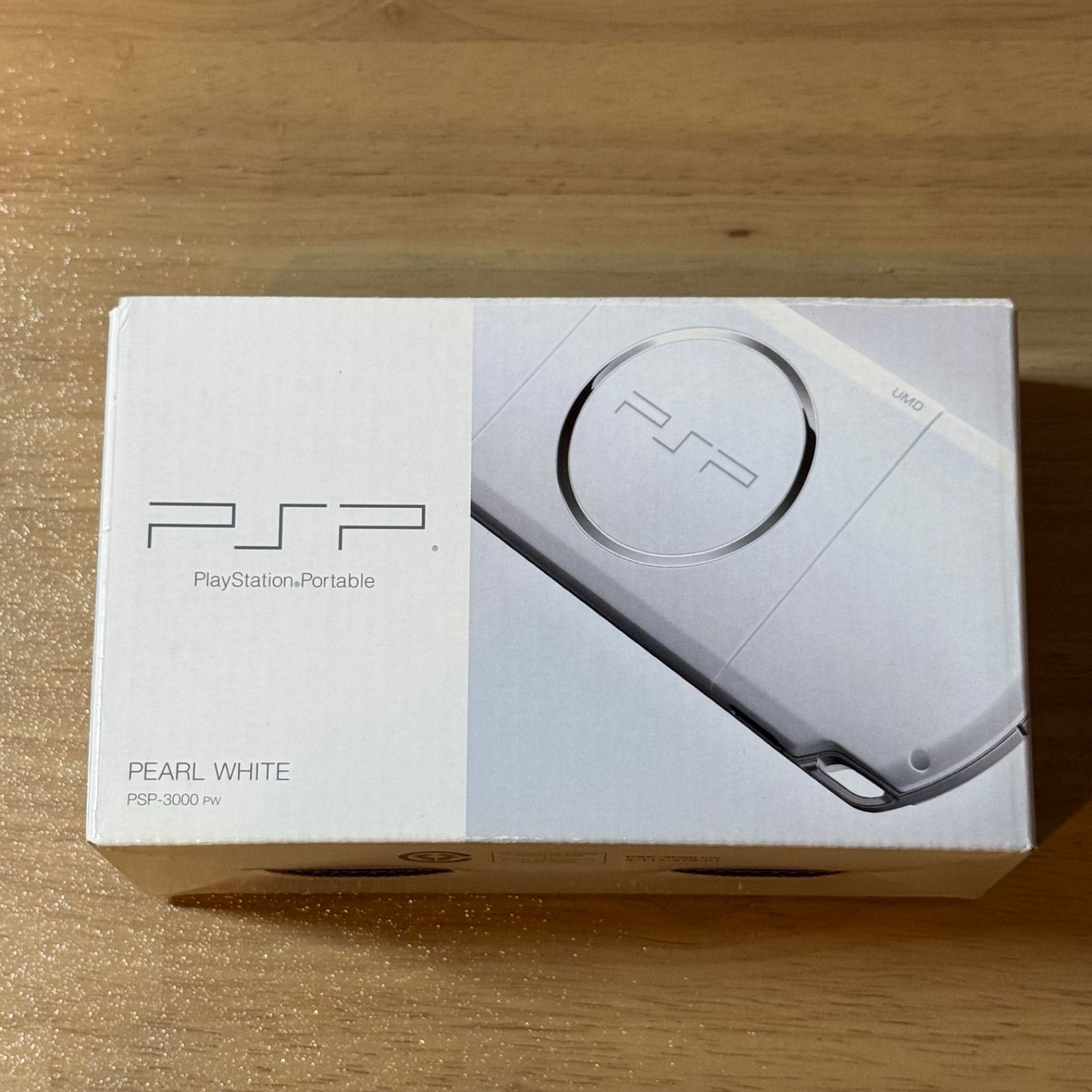 8-006【中古良品】PSP-3000 パール・ホワイト 箱付き 17,500円