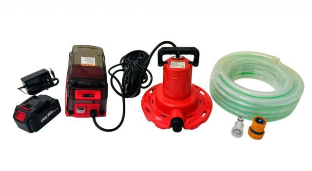 三方良し 電動式水中ポンプ ホース8m DC18Vバッテリーセット動力 ポータブル式 ハイパワー 80L/分 ウォーターポンプ 水移送ポンプ 水中ポンプ 汚水用 農園 園芸 家庭菜園 庭木 散水 排水 水槽 農業用ポンプ 災害緊急時・防災 レジャーにも 1