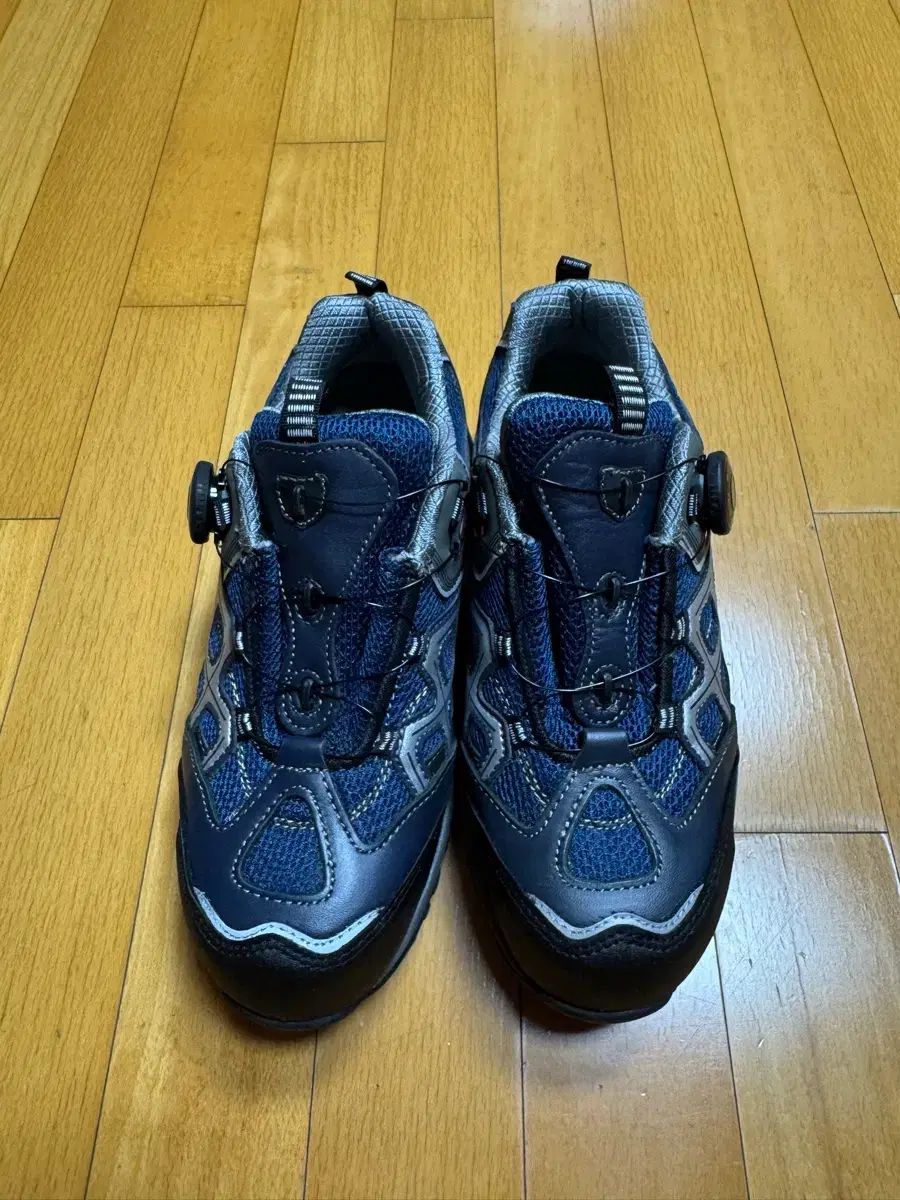 セモン ダイアル式 安全靴 260 7,511円