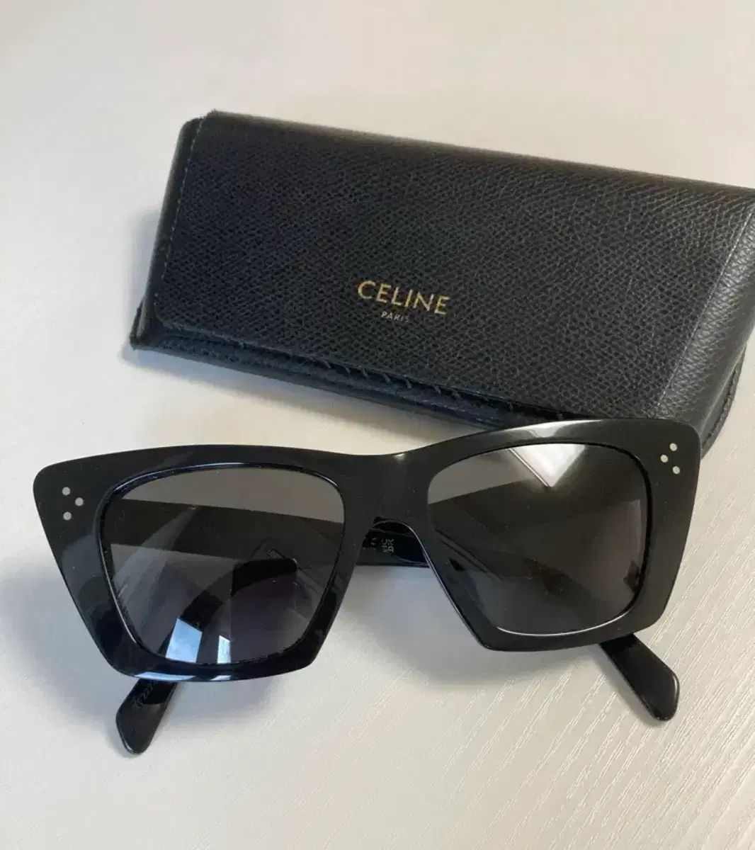 Celine セリーヌ キャットアイ サングラス