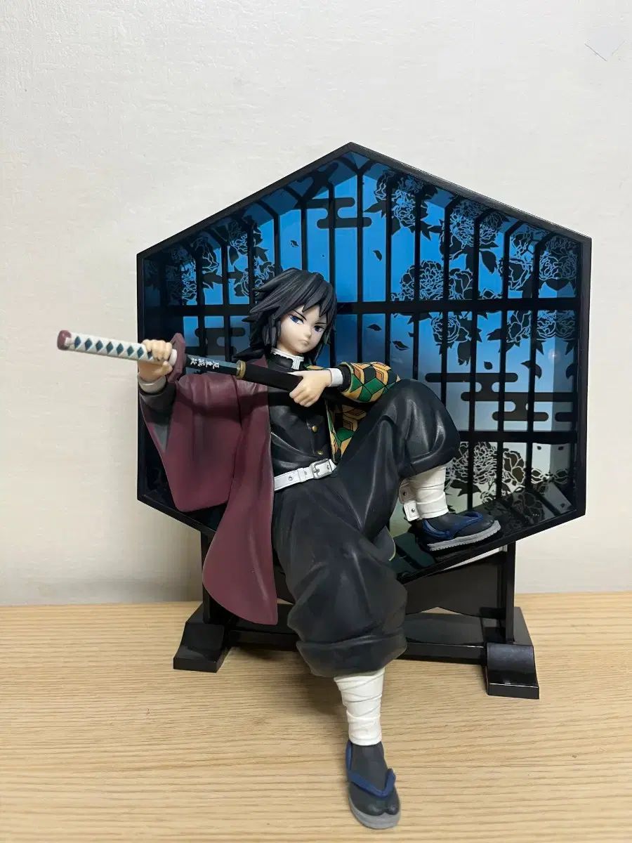 鬼滅の刃 鬼殺の意図 屏風 義勇 フィギュア 出品 7,238円