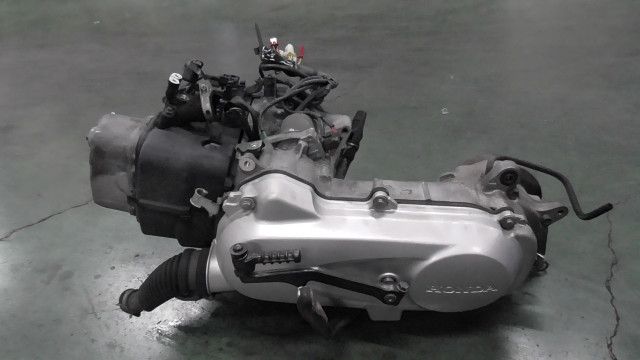 トゥデイ FI　AF67-1565xxx　の　エンジン:#1785203748