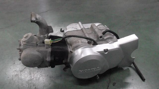 カブ50　C50-0025xxx　の　エンジン　:#1785375703