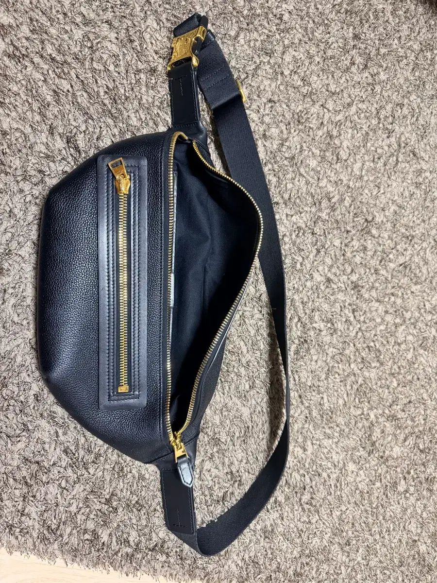 TOM FORD ヒップバッグ