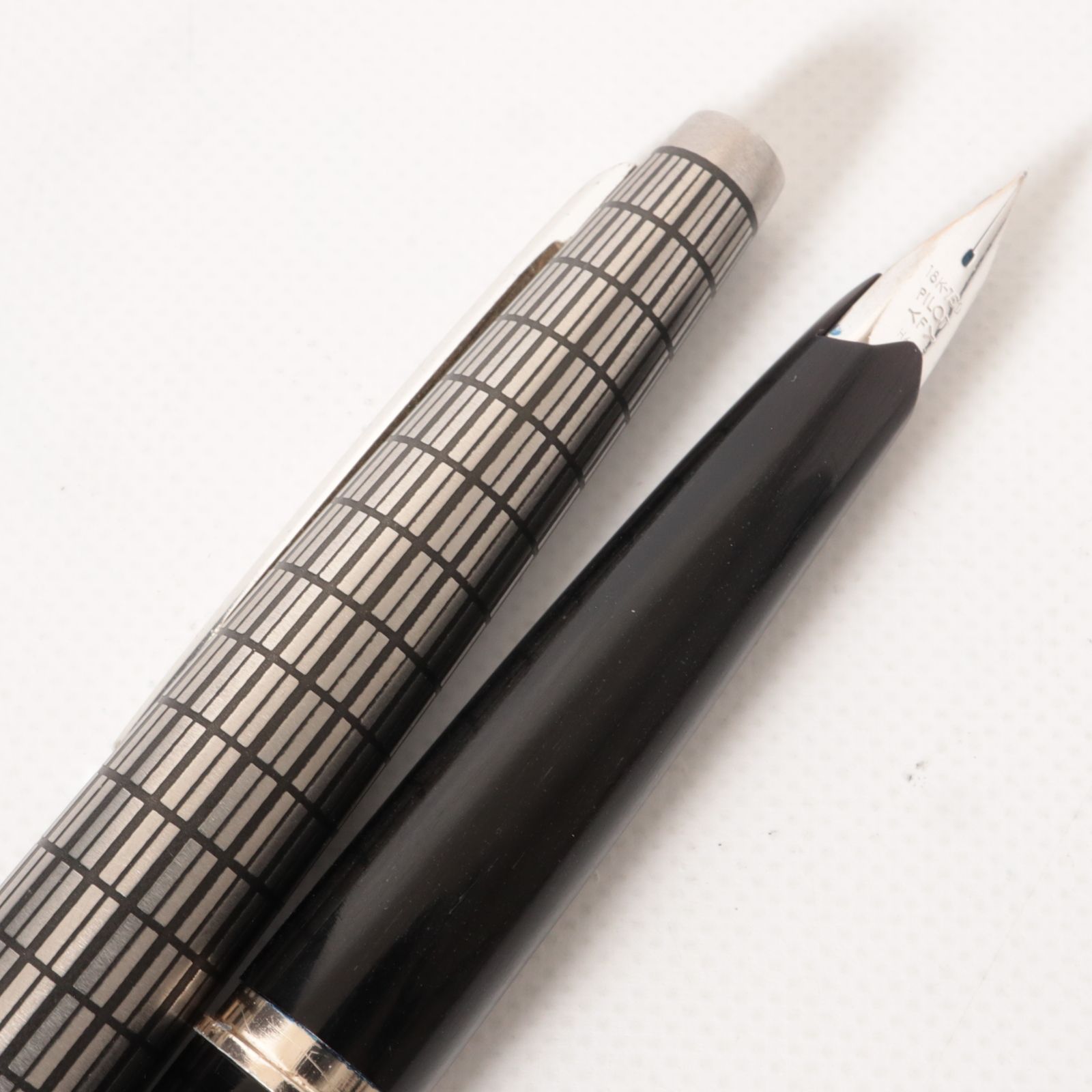 PILOT パイロット Elite エリート 万年筆 格子柄 18K-750 文房具 □□① PILOT パイロット 万年筆 Elite エリート 格子柄 ペン先