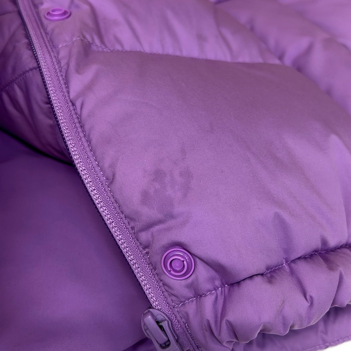 lululemon(ルルレモン) ダウンベスト サイズ4 XL レディース - パープル ショート丈/フード着脱可/秋/冬