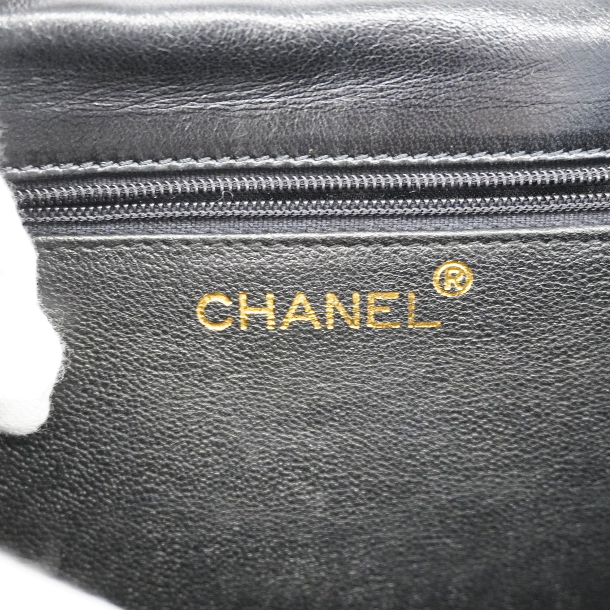 【6ge5988】シャネル ショルダーバッグ ラムスキン ブラック ゴールド金具【中古】レディース