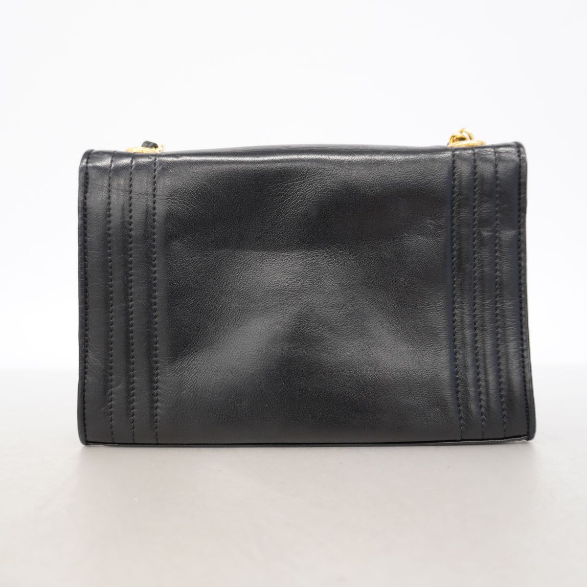 【6ge5988】シャネル ショルダーバッグ ラムスキン ブラック ゴールド金具【中古】レディース