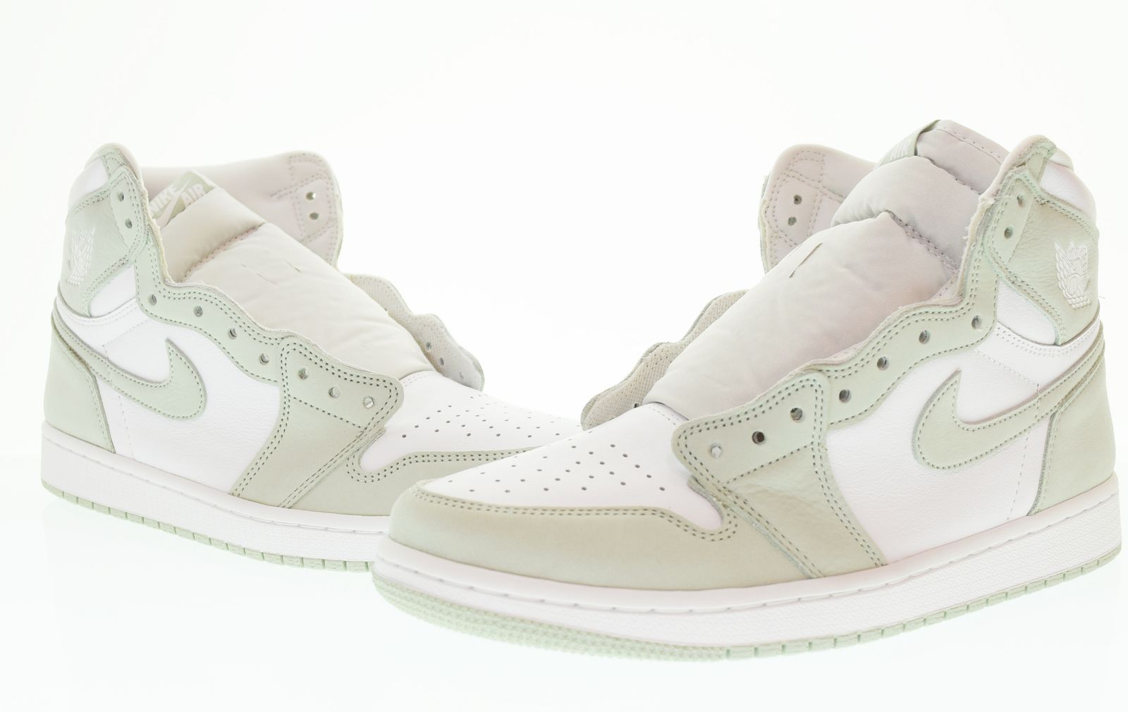 ナイキ NIKE Women's Air Jordan 1 High OG Seafoam ウィメンズ エアジョーダン1 ハイ OG シーフォーム CD0461-002 メンズ靴 スニーカー ホワイト 28cm 103S-1747 7,128円
