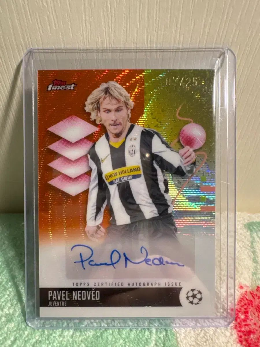 2025-26 トップス ファイニスト UEFA UCC パヴェル・ネドヴェド ウェーブ リフレクター オート /25
