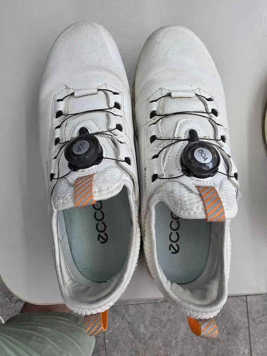Ecco ゴルフシューズ 白 BOA ダイアル