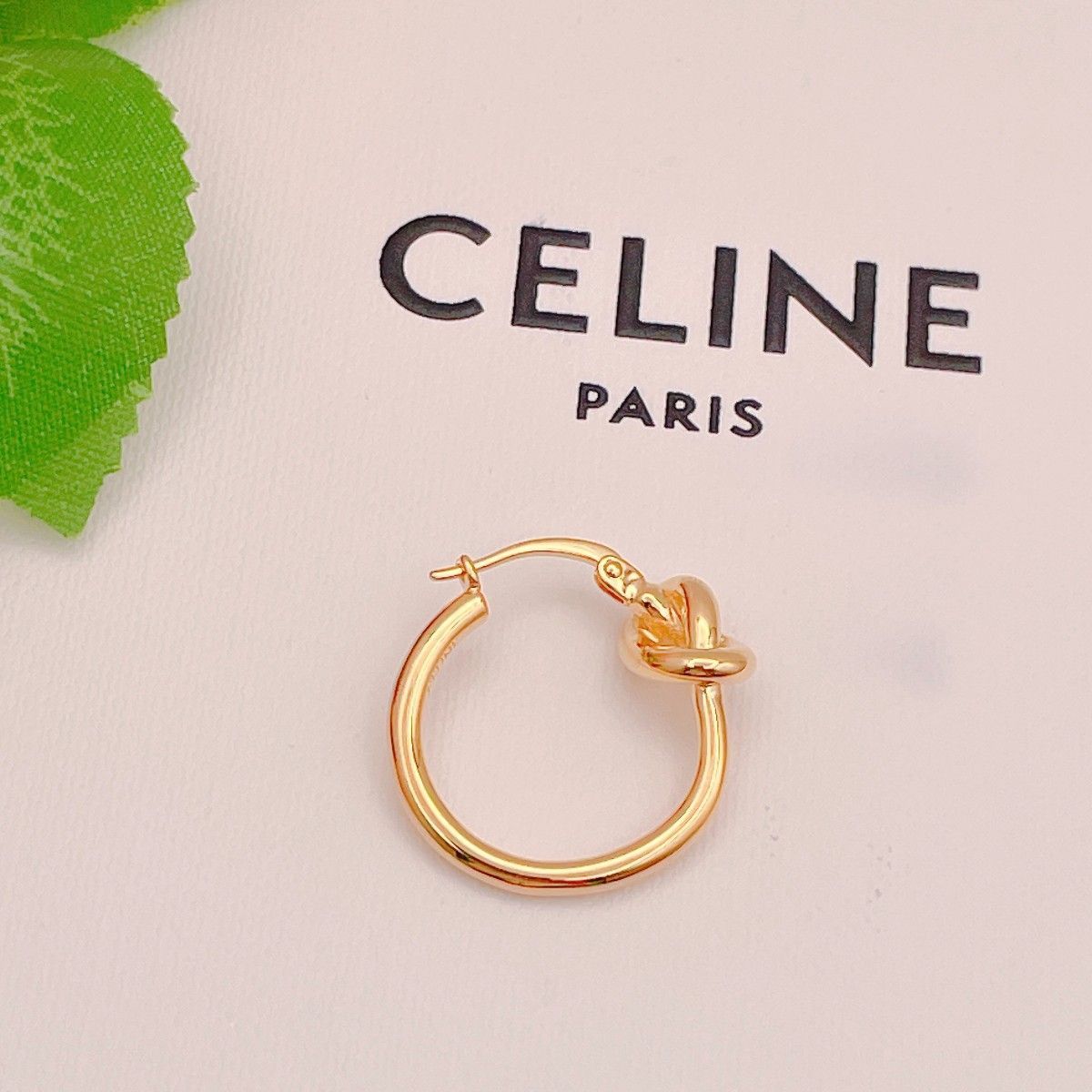 ◇セリーヌ◇新品仕上済 CELINE ノット SCA4252 ピアス 片耳用 ブランド 2.56g ゴールド 18,815円