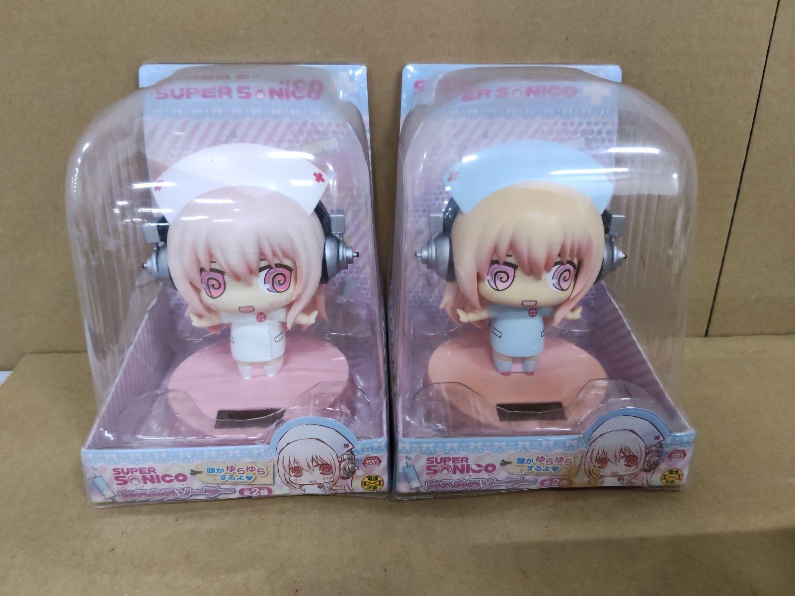 H88029新品 未使用　ゆらゆら ソーラー すーぱー そに子 フィギュア2種セット