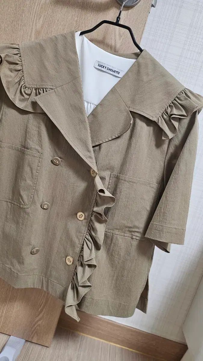 LUCKY CHOUETTE ラッキーシュエトゥ ベージュ フリル ジャケット（36