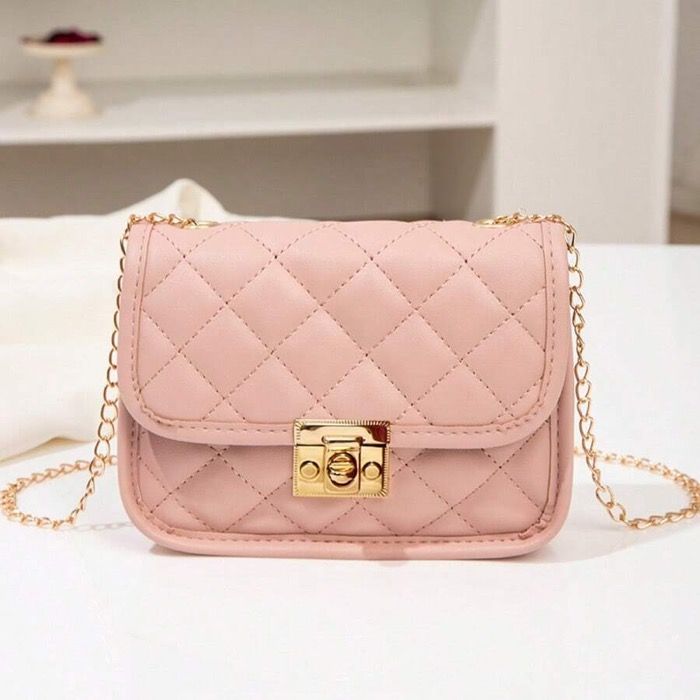 Bags Women's Shoulder Bags Messenger Bags Mini Quilted Chain Strap Minimalist Shell Bags, Suitable for Daily Wear