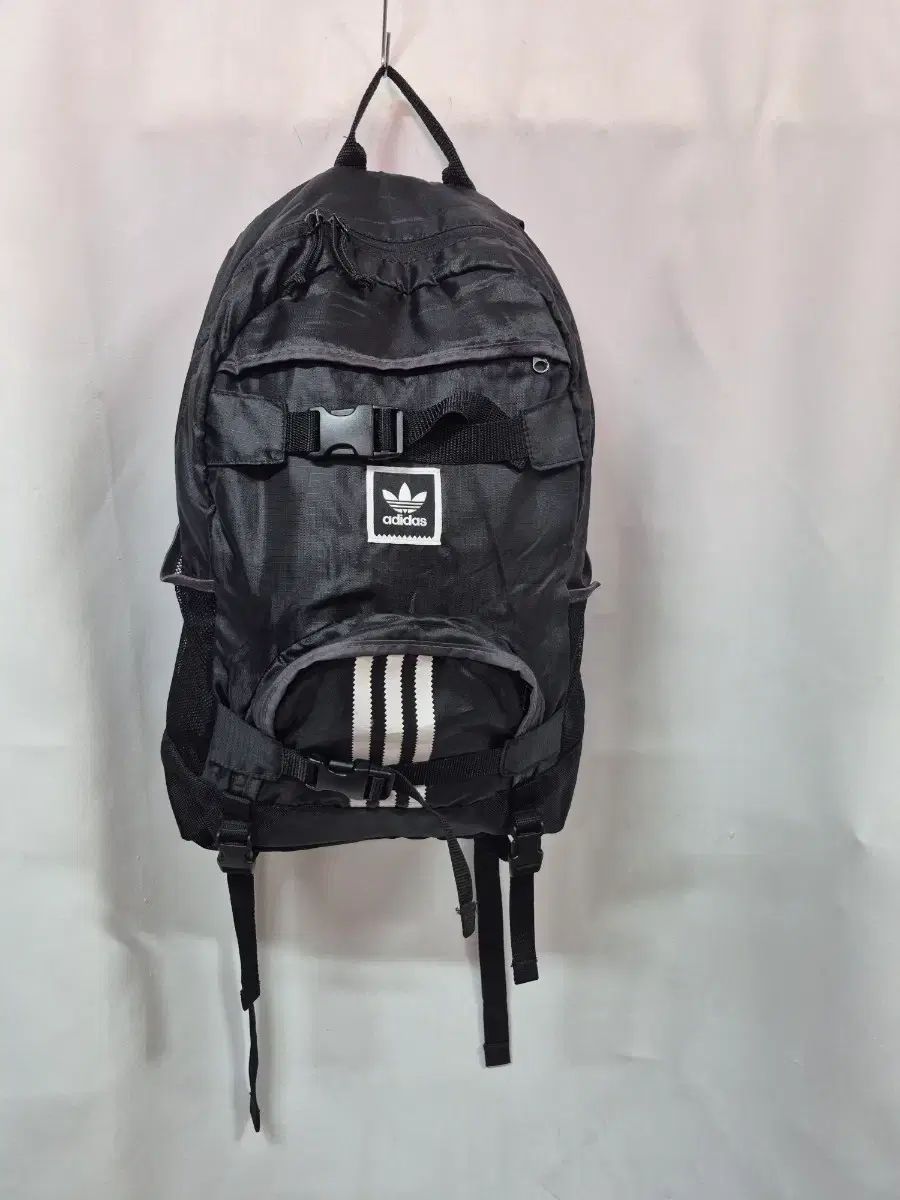 アディダス バックパック ブラック 6,146円