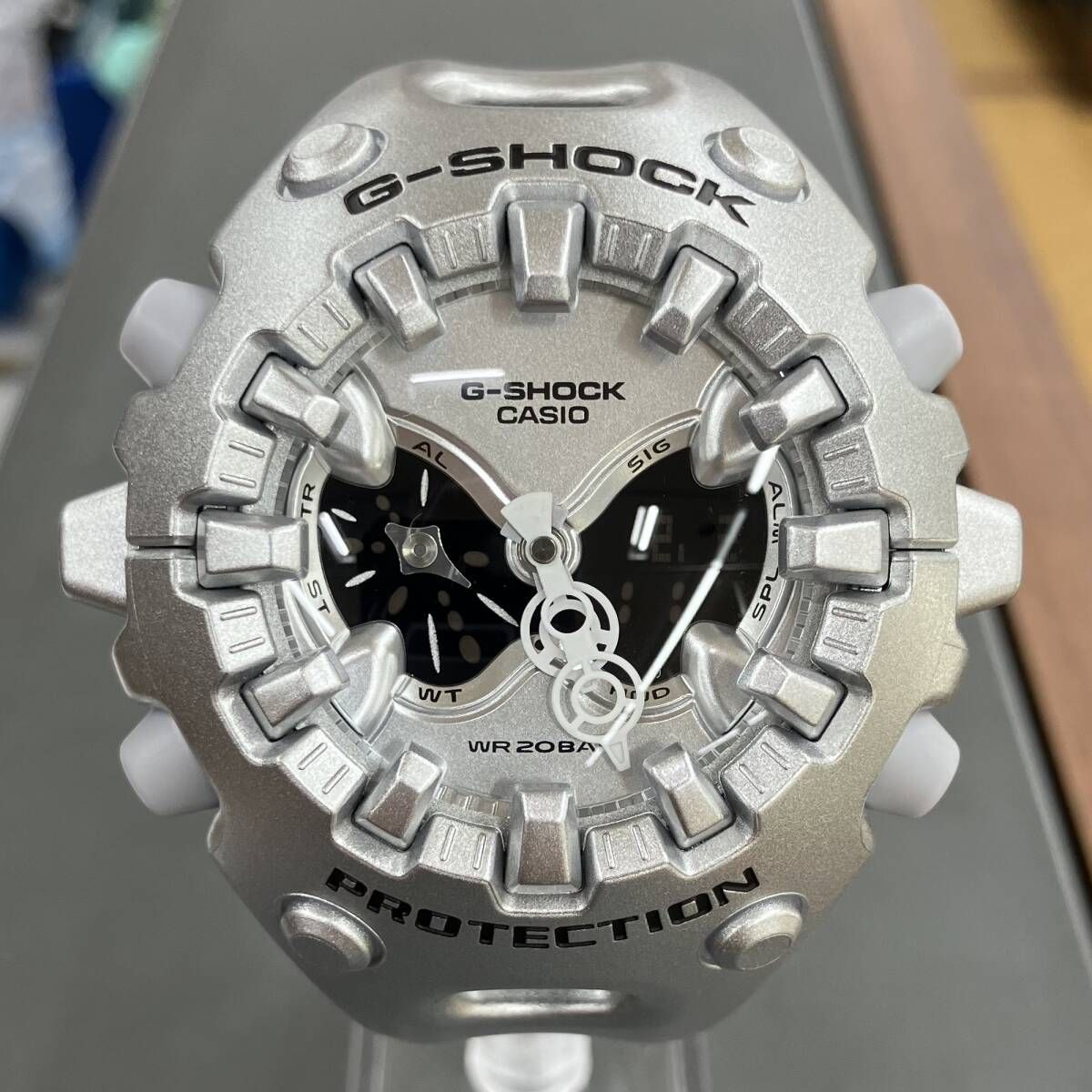 CASIO／G‐SHOCK GAV-01A／シルバー 時計