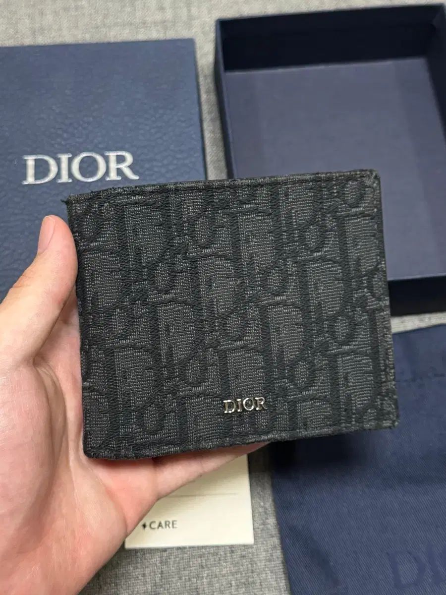 ディオール オブリーク ジャカード 二つ折り財布 ブラック