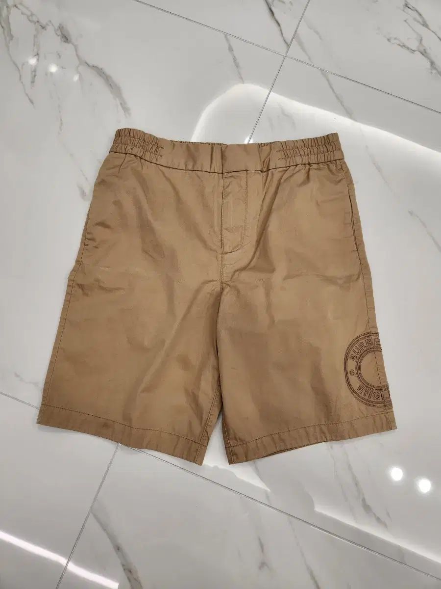 バーバリー キッズ エンブレム ショートパンツ ベージュ