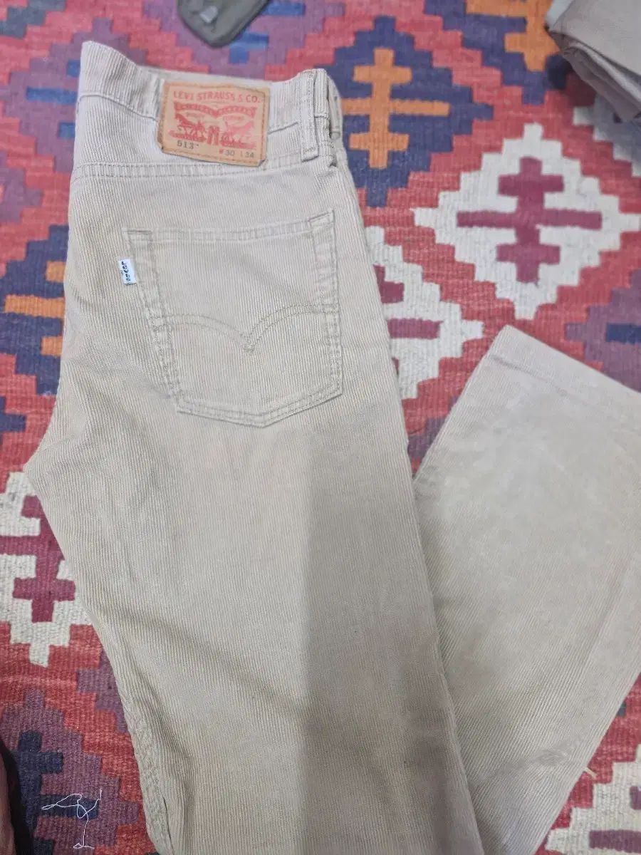 リーバイス 513 コーデュロイ パンツ ベージュ 5,914円