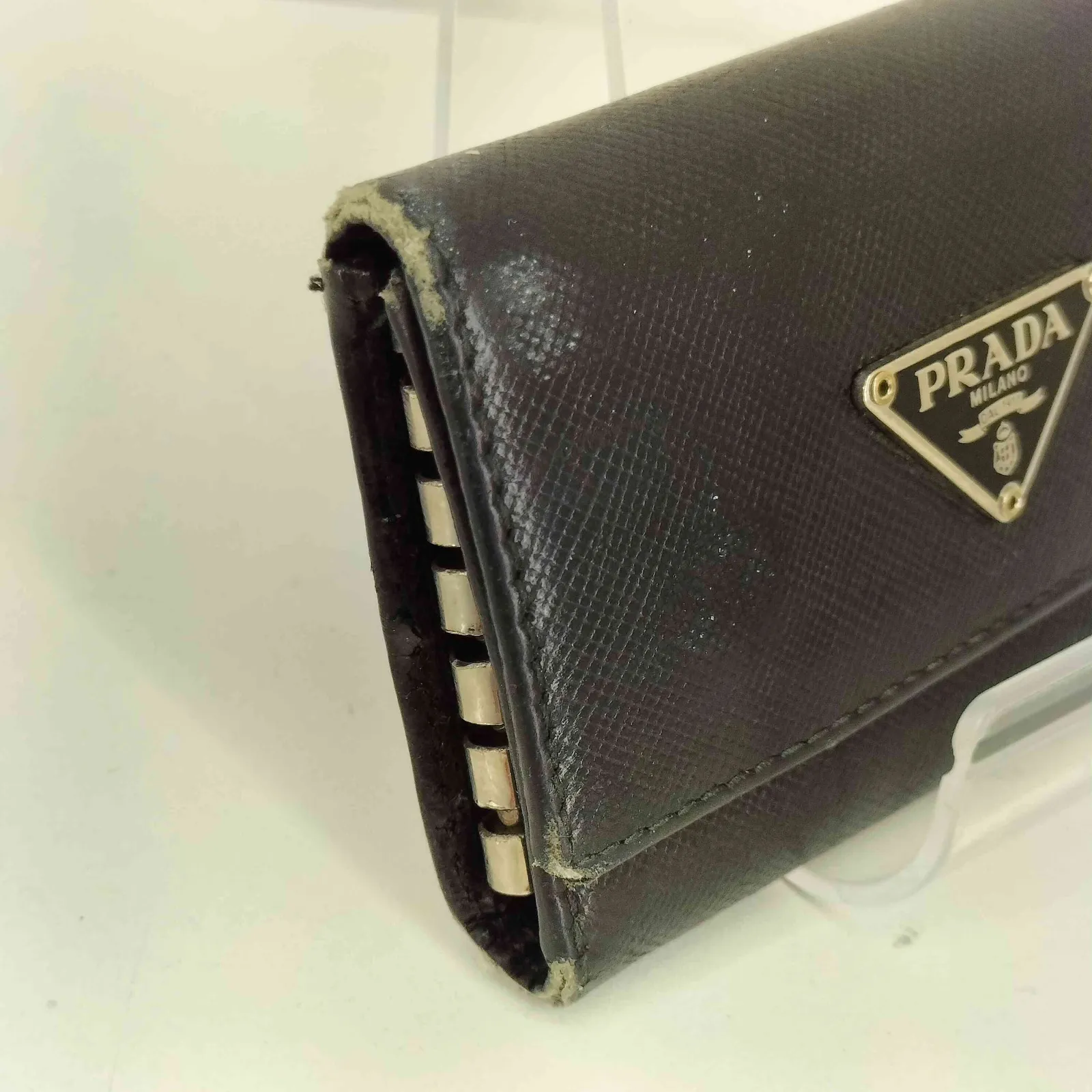 プラダ PRADA 6連キーケース メンズ 表記無 (傷や汚れあり) 中古・真贋
