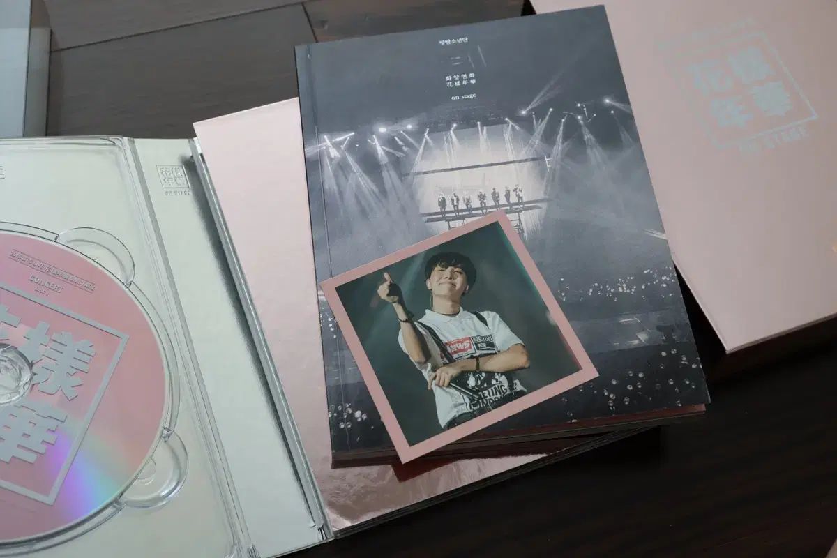 バンタン 2015 花様年華 オンステージ ライブ DVD / BTS 2015 HYYH On Stage