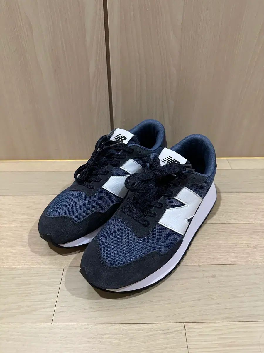 ニューバランス 237 ネイビー 260 9,649円