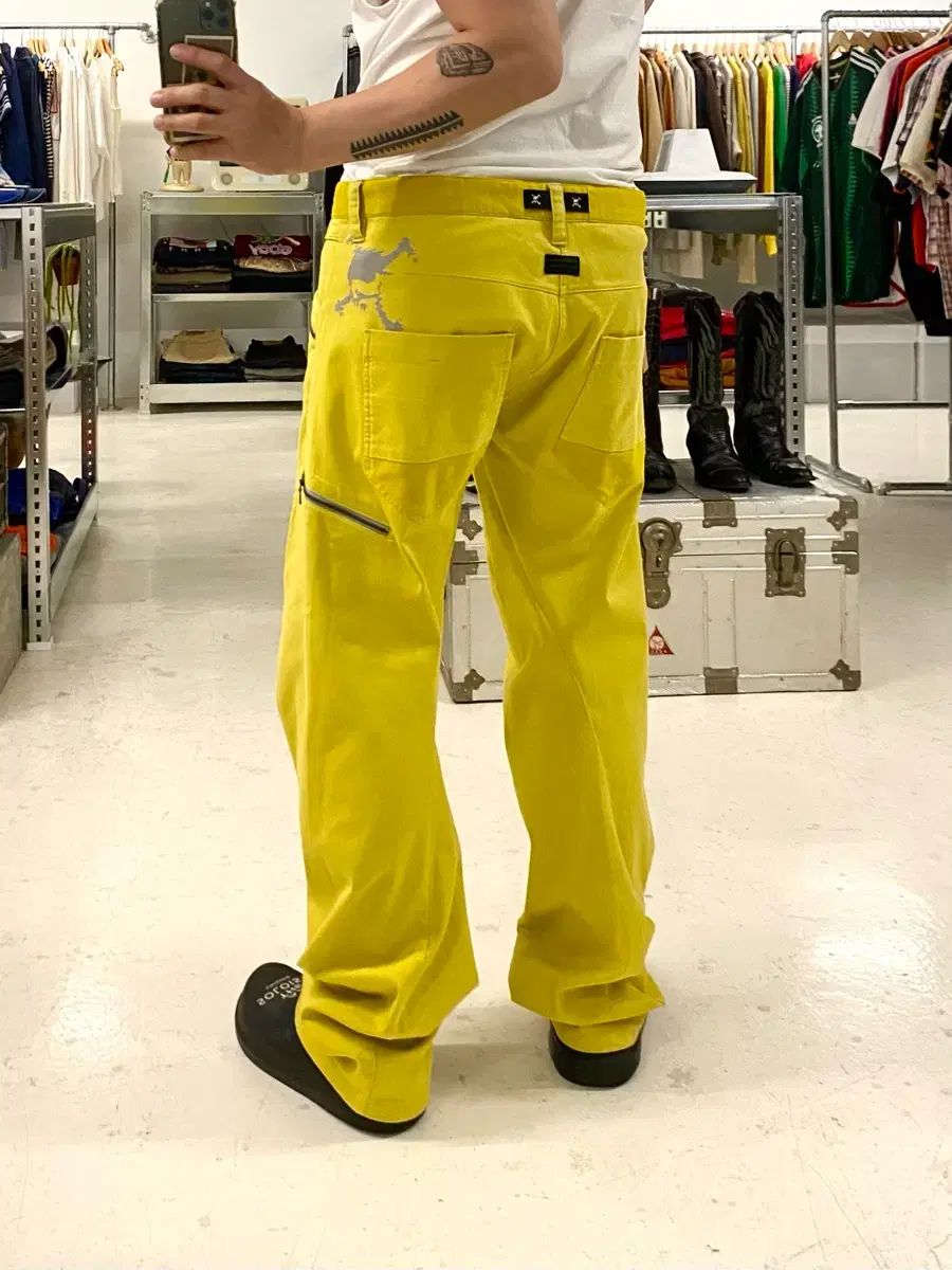 オークリー カーブ スカル パンツ