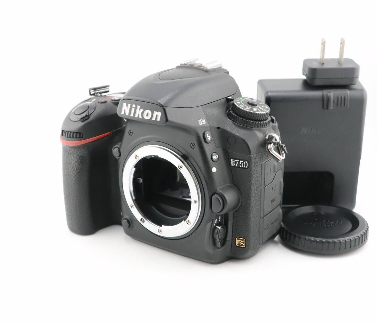 ★美品★《ショット数3,131回》ニコン NIKON D750 ボディ 充電器付★　I0850＃5505