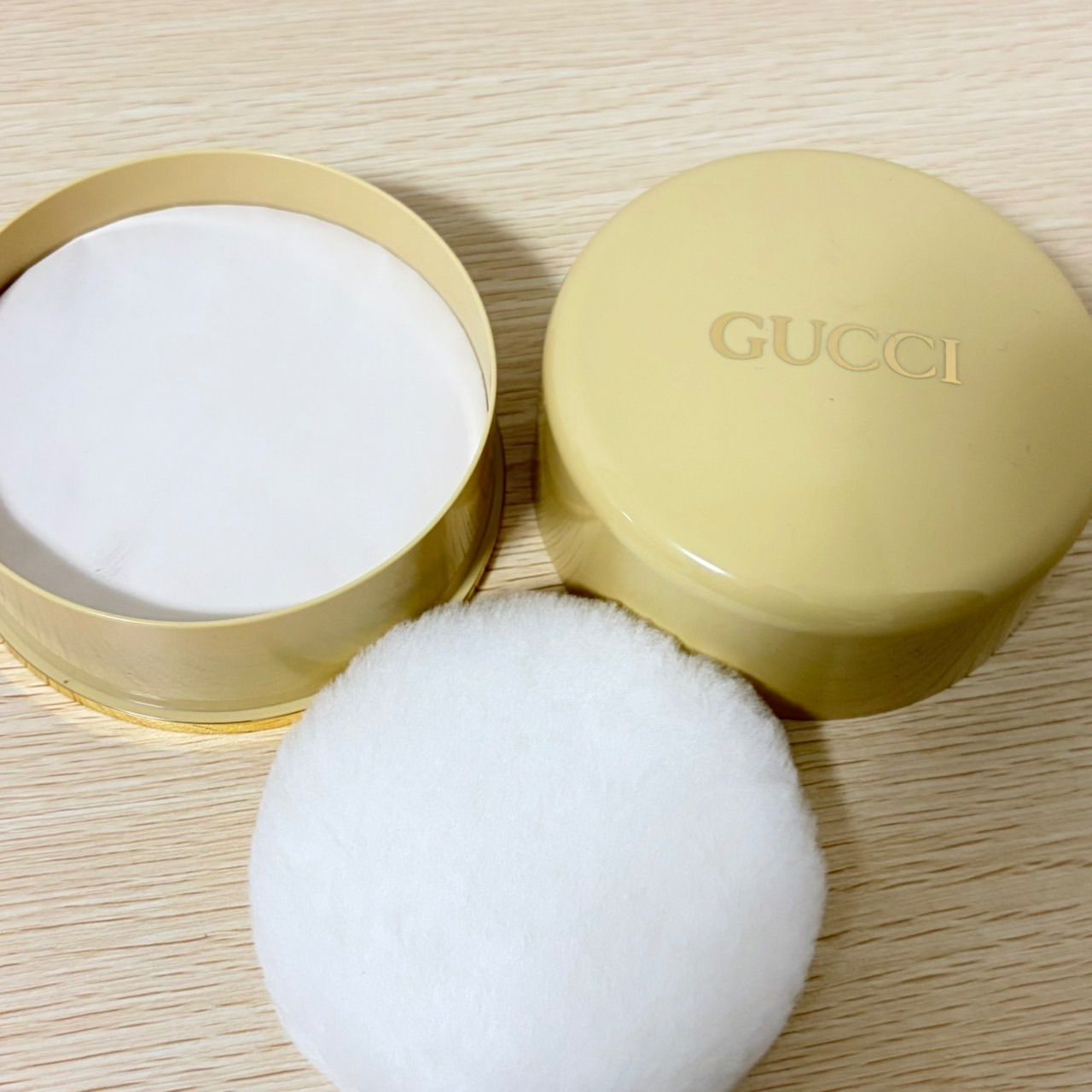 新品未使用 グッチ パルファム 1 ダスティングパウダー